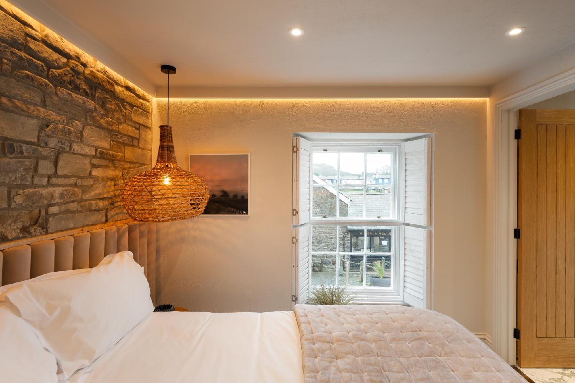 Hive Townhouse Hotel Aberaeron Exterior foto
